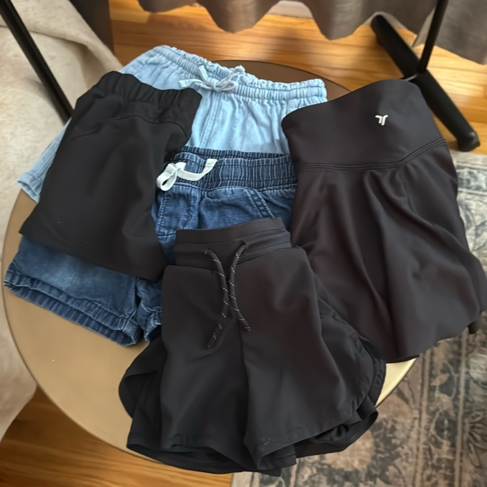 OLD Navy, All in One, Cat&Jack Girl size 5. Blue jean shorts & black gym shorts